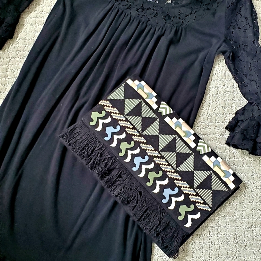 Stella & Dot black clutch with aztec design